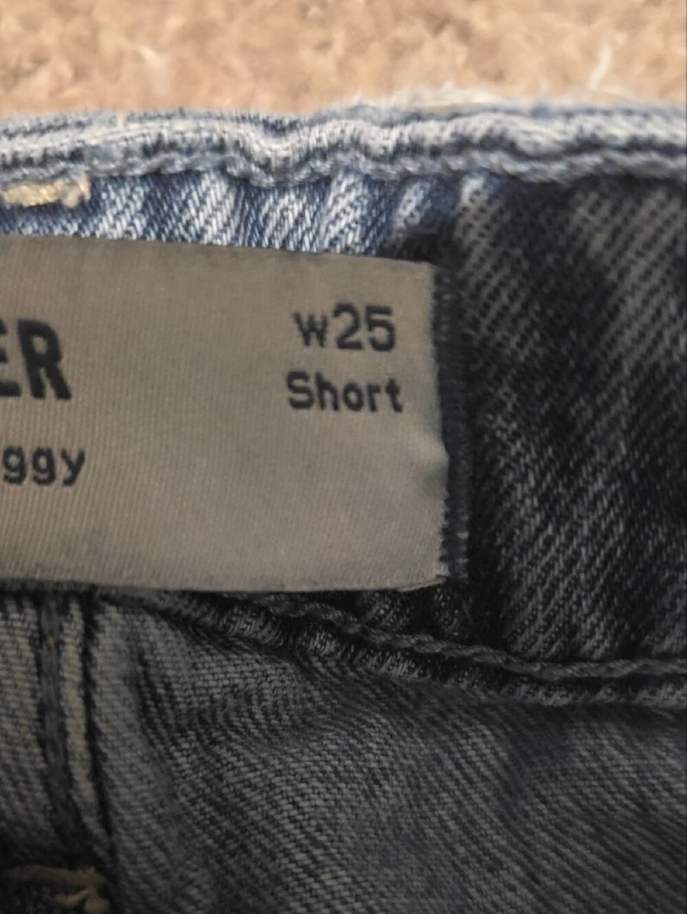 Hollister Women's Wide Leg Jeans in Light Blue Denim - Picture 3 of 10